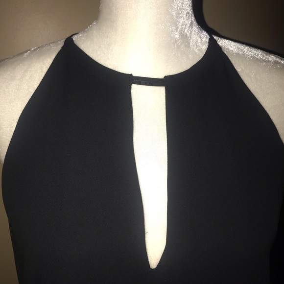 New Banana republic sleeveless top... - Picture 2 of 4